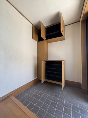 【玄関】 | 東区長嶺東六丁目　戸建