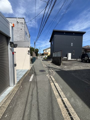 【前面道路含む現地写真】 | 東区長嶺東六丁目　戸建