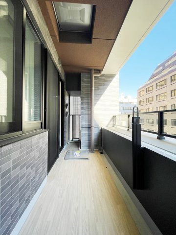 【バルコニー】 | グランリビオ表参道