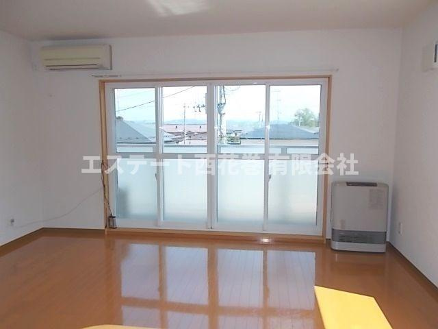 グランドリーRIIの居間・リビング