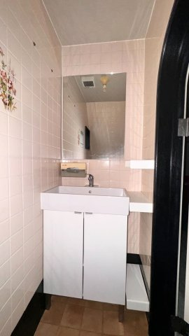 保木間2丁目店舗の洗面所