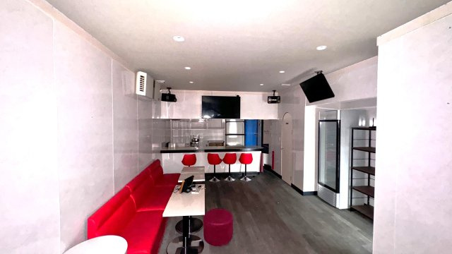 保木間2丁目店舗のロビー