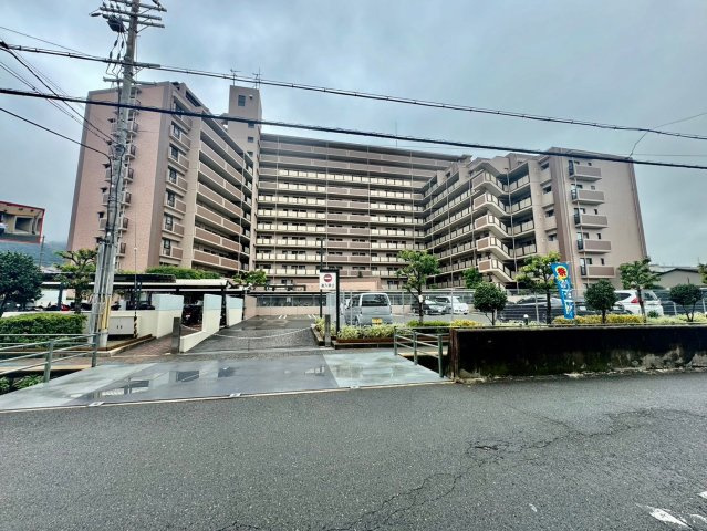 グランドメゾン四條畷の外観