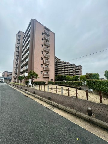 グランドメゾン四條畷の外観