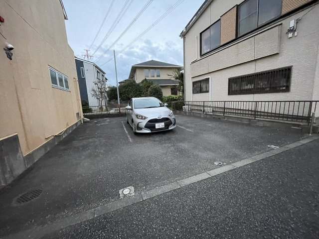 エスポワールの駐車場