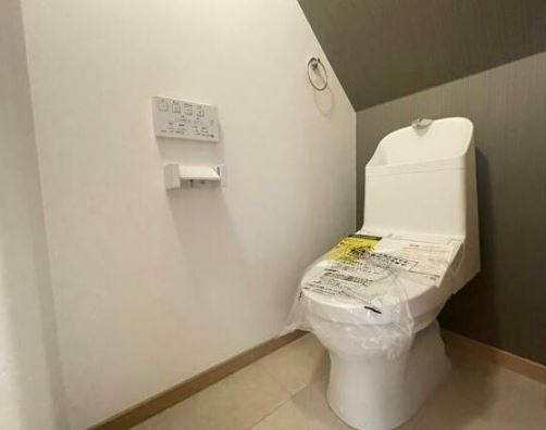 【新築】入間郡三芳町藤久保新築分譲住宅 全1棟のトイレ|1Fトイレです☆