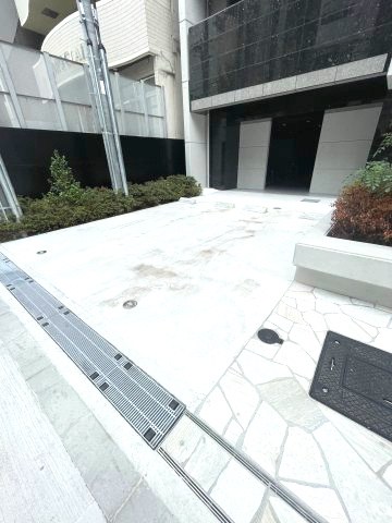 エスレジデンス堺筋本町デュクスの駐車場