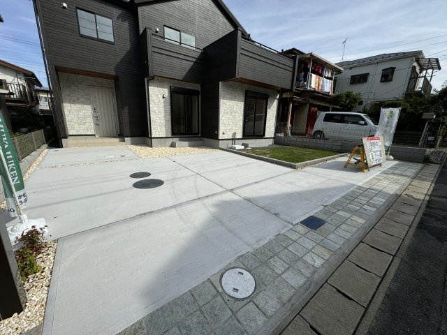 鎌ケ谷市鎌ケ谷９丁目新築戸建の駐車場|駐車スペース３台分！