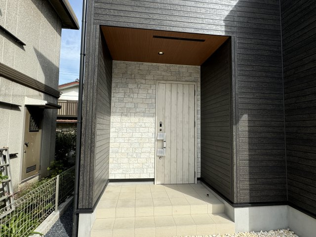 鎌ケ谷市鎌ケ谷９丁目新築戸建のエントランス|エントランス・玄関ポーチ