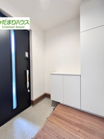 上尾市西宮下　6期　新築一戸建て　ケイアイグレース　02のエントランス