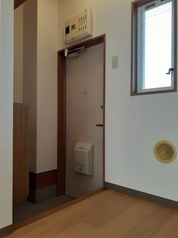 ガーデンプレイスＢの玄関