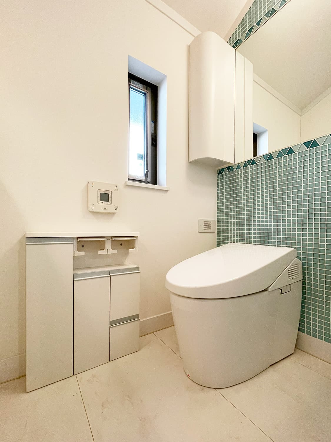 西宮市上甲子園二丁目戸建てのトイレ|2階トイレ