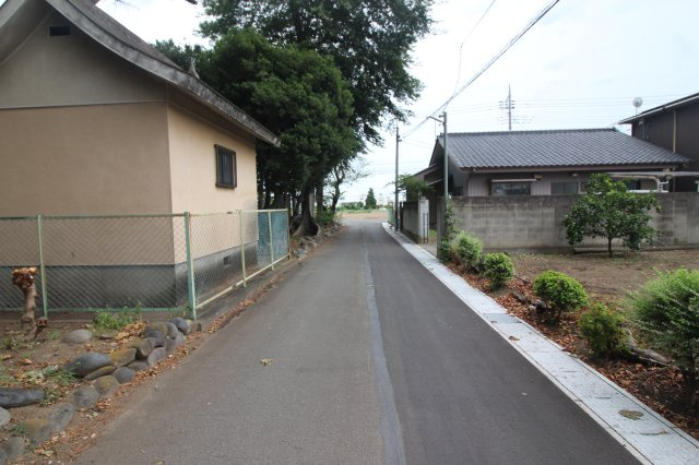 前橋市上佐鳥町売地の前面道路含む現地写真