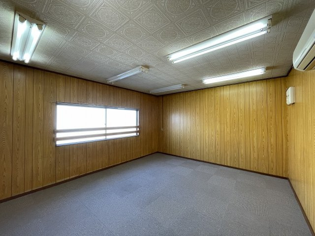 第一サンロードあさひ事業用の内装