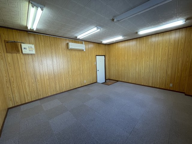 第一サンロードあさひ事業用の内装