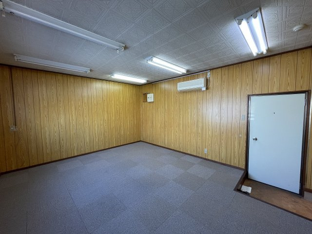 第一サンロードあさひ事業用の内装