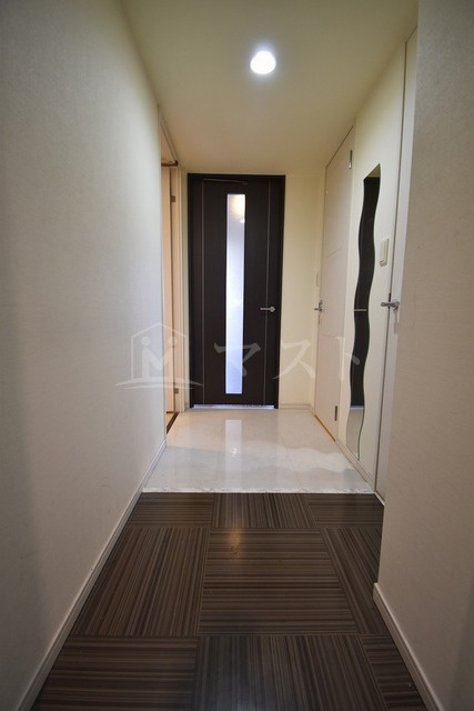 KDX堺筋本町レジデンスの玄関