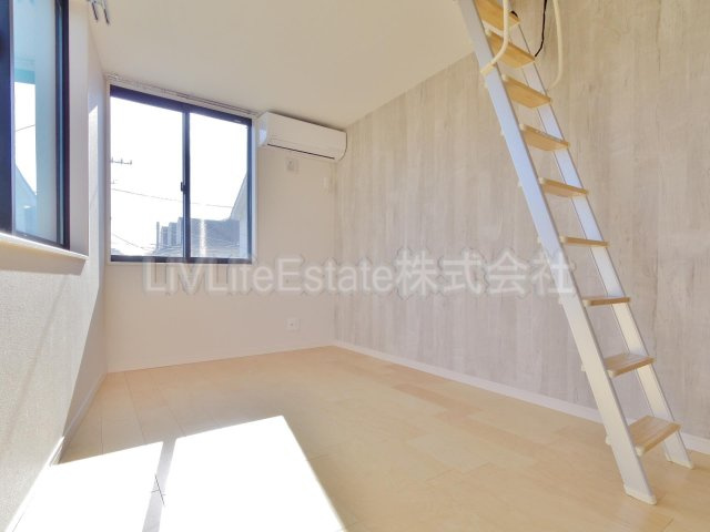 フォレストタウンＹの居間・リビング