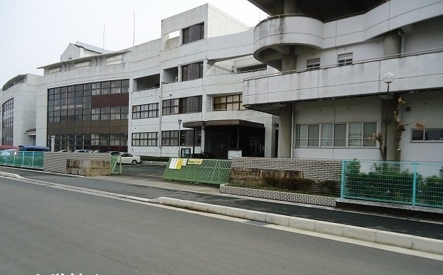 ヴィーブルＳの周辺|汐田小学校まで650m