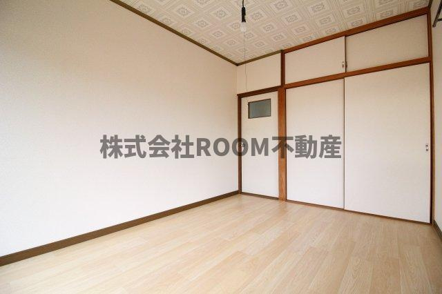 第一榎堀貸家の洋室|ゆったりした洋室です