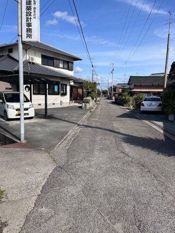 丹原町長野1089-4の外観