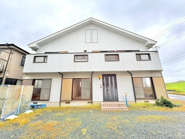 売中古戸建　中央区三新町の外観|南向きで日当り、風通し、眺望の3拍子そろって良好です。