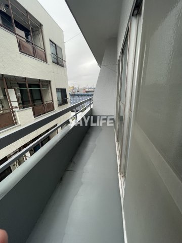 都マンションのバルコニー