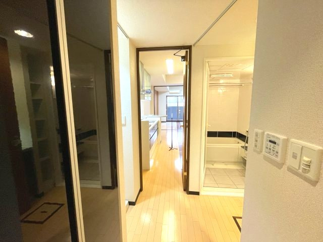 マスターズレジデンス道頓堀Ⅱの内装|イメージとして同マンション他部屋の写真を表示しています