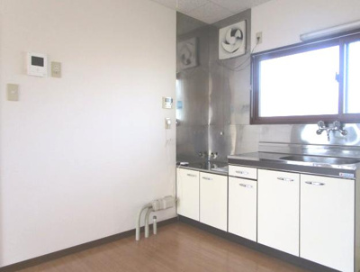 【キッチン】 | コーポ・ワイエム