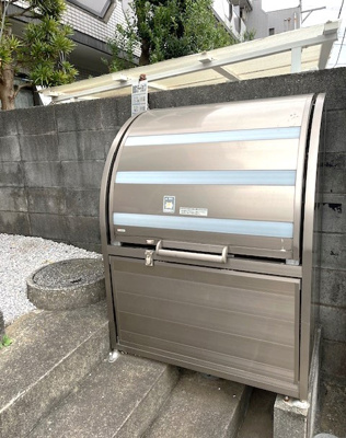 【その他共用部分】 | ハイツヤマザキ | ダストボックスあります