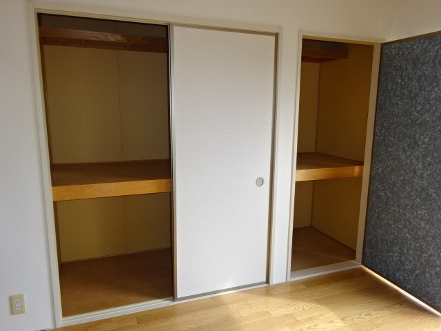 倉敷市神田３丁目のアパートの収納