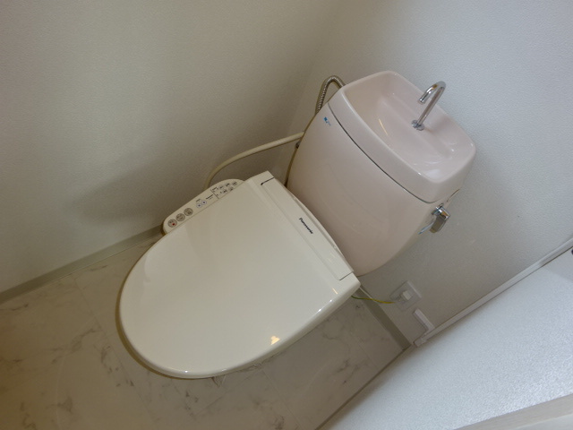 倉敷市神田３丁目のアパートのトイレ|ウォシュレット