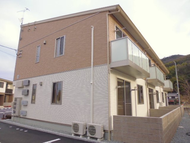 倉敷市福田町古新田のアパートの外観