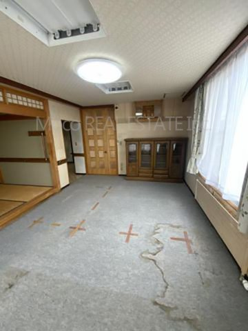 【居間・リビング】 | 網走市台町中古住宅