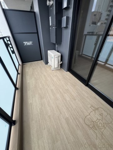 ウェルホームズ法円坂のバルコニー