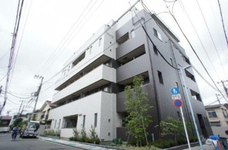 【外観】 | 鉄筋コンクリート造のがっちりとした建物。