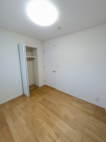 ブランピエール弐番館の寝室