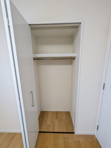 ブランピエール弐番館の居間・リビング