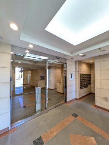 ブランピエール弐番館のエントランス