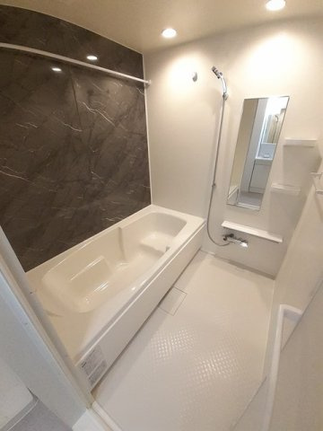 カーサ・アラーキデ　Ⅲの浴室|追い焚き・浴室乾燥機付きのお風呂です♪