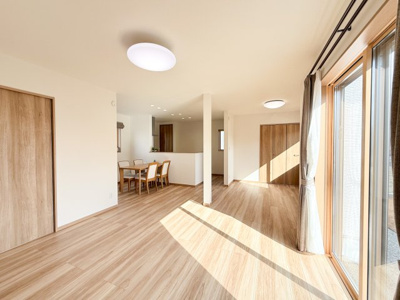 【居間・リビング】