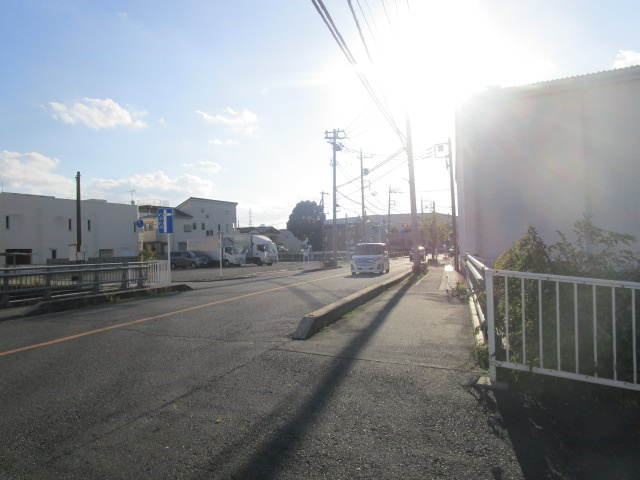 川口市江戸２丁目の倉庫の周辺