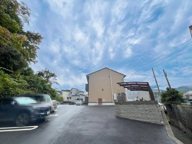 CLARIS朴のきの駐車場