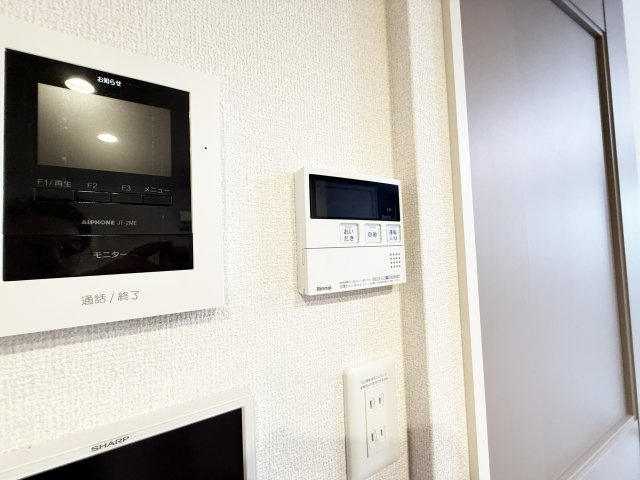 CLARIS朴のきの内装