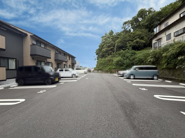 CLARIS朴のきの駐車場