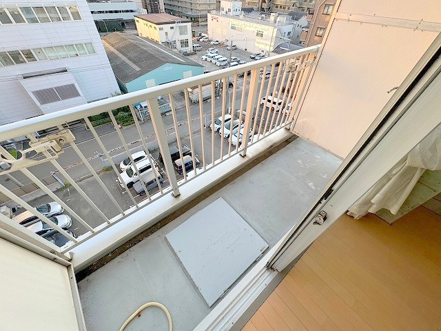 グランドコート新大阪のバルコニー