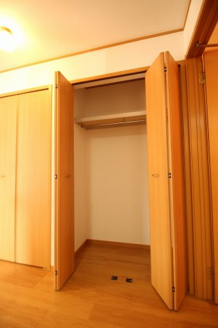 グレイスハイツ　Ａ棟の収納|便利な収納スペースです