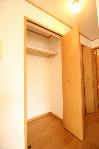 グレイスハイツ　Ａ棟の収納|こまごまとしたものを収納できそうですね
