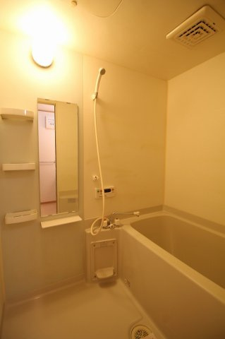 グレイスハイツ　Ａ棟の浴室|コンパクトで使いやすいお風呂です