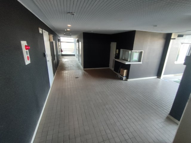 ロイヤルハイツ吉岡Ａのロビー|毎日通るロビーはこのようになっています